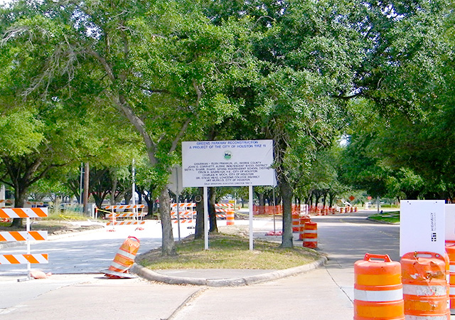 Greens Parkway
