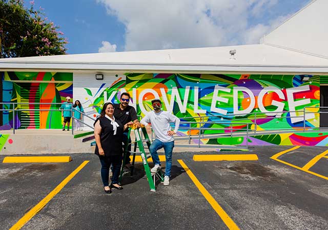 Spreading Knowledge Library Mural